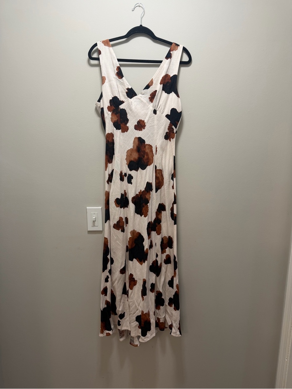 V-Neck Midi Dress in White with Brown and Black Spot Print Linen Feel